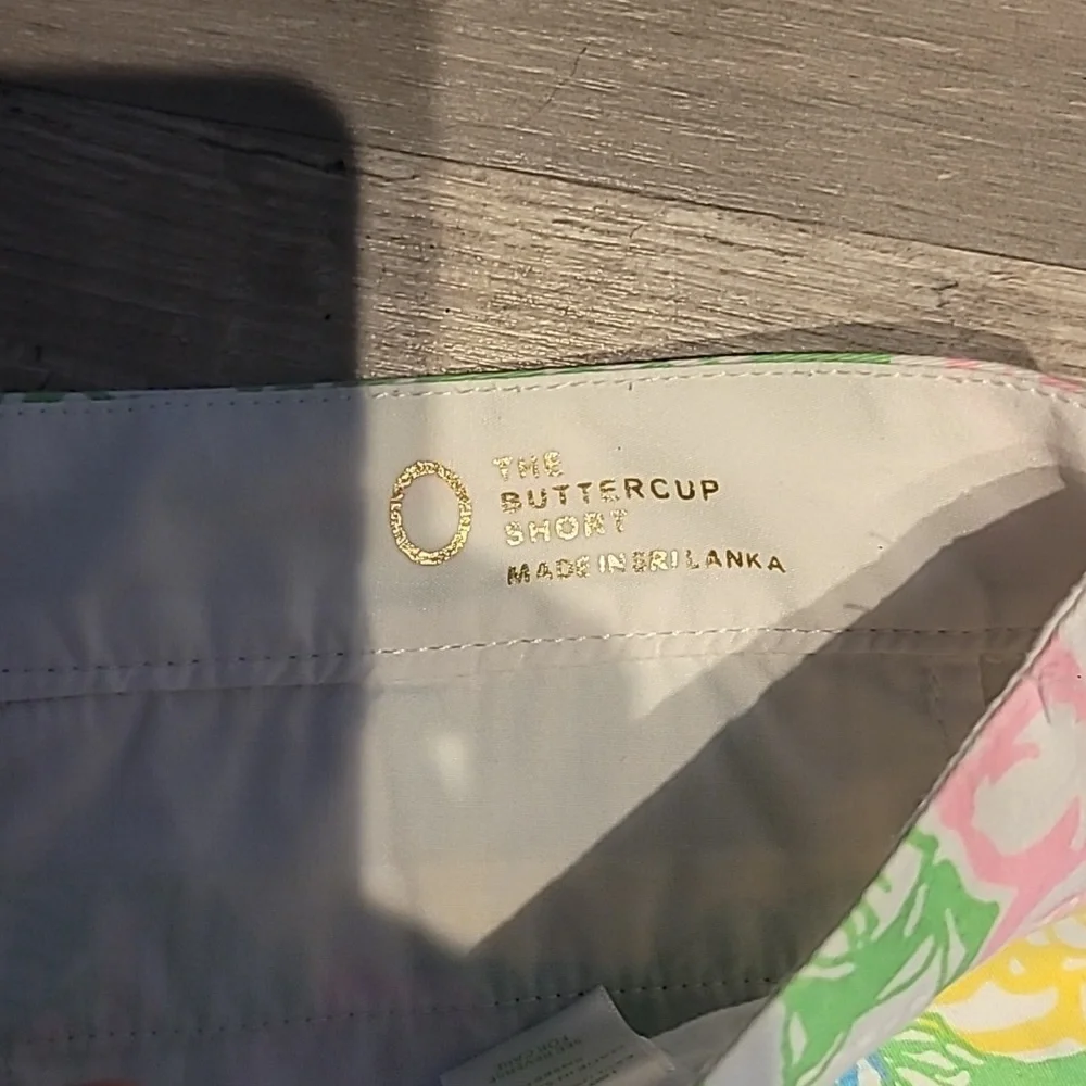 LILLY PULITZER Hibiscus Stroll Buttercup Shorts Size 0 - Picture 5 of 8